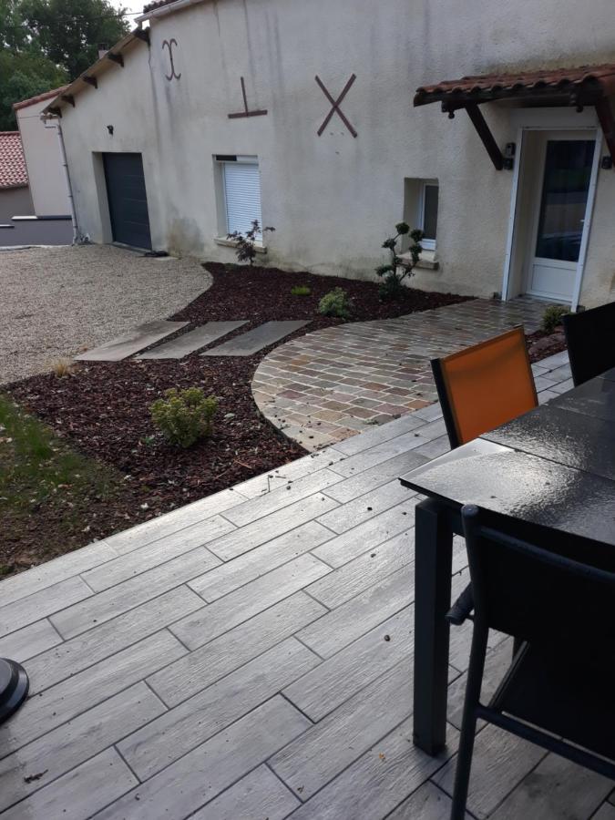 Chambre Double Au Calme Proche Puy Du Fo Apartment Le Boupère Exterior foto
